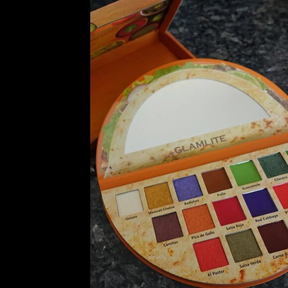 New Glamlite Viva Taco Eyeshadow palette Shrinkwrapped & Boxed 15 Shades - Picture 3 of 3